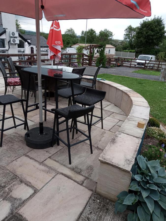 The Rock Bar B&B Kilkenny Bagian luar foto